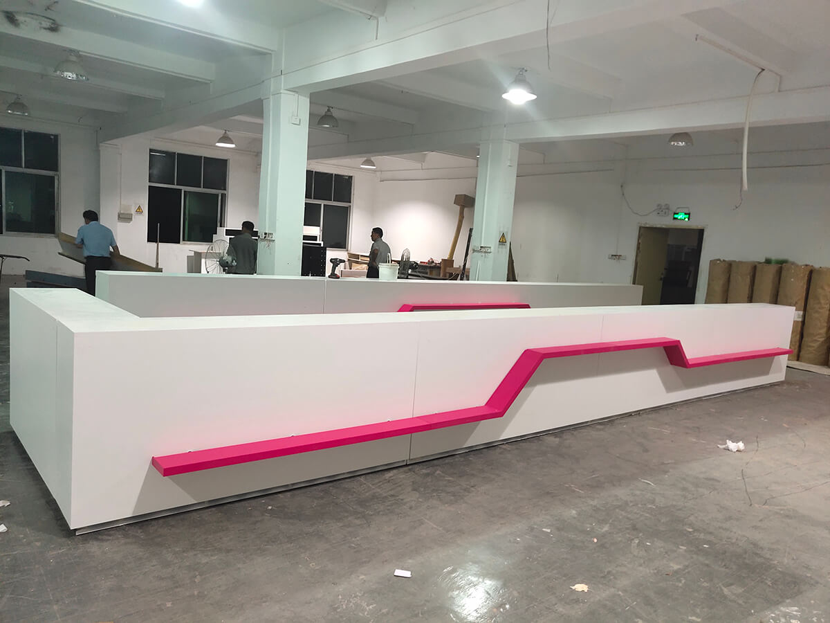 Reception desk