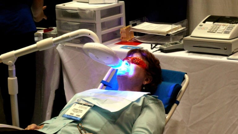 teeth whitening kiosk